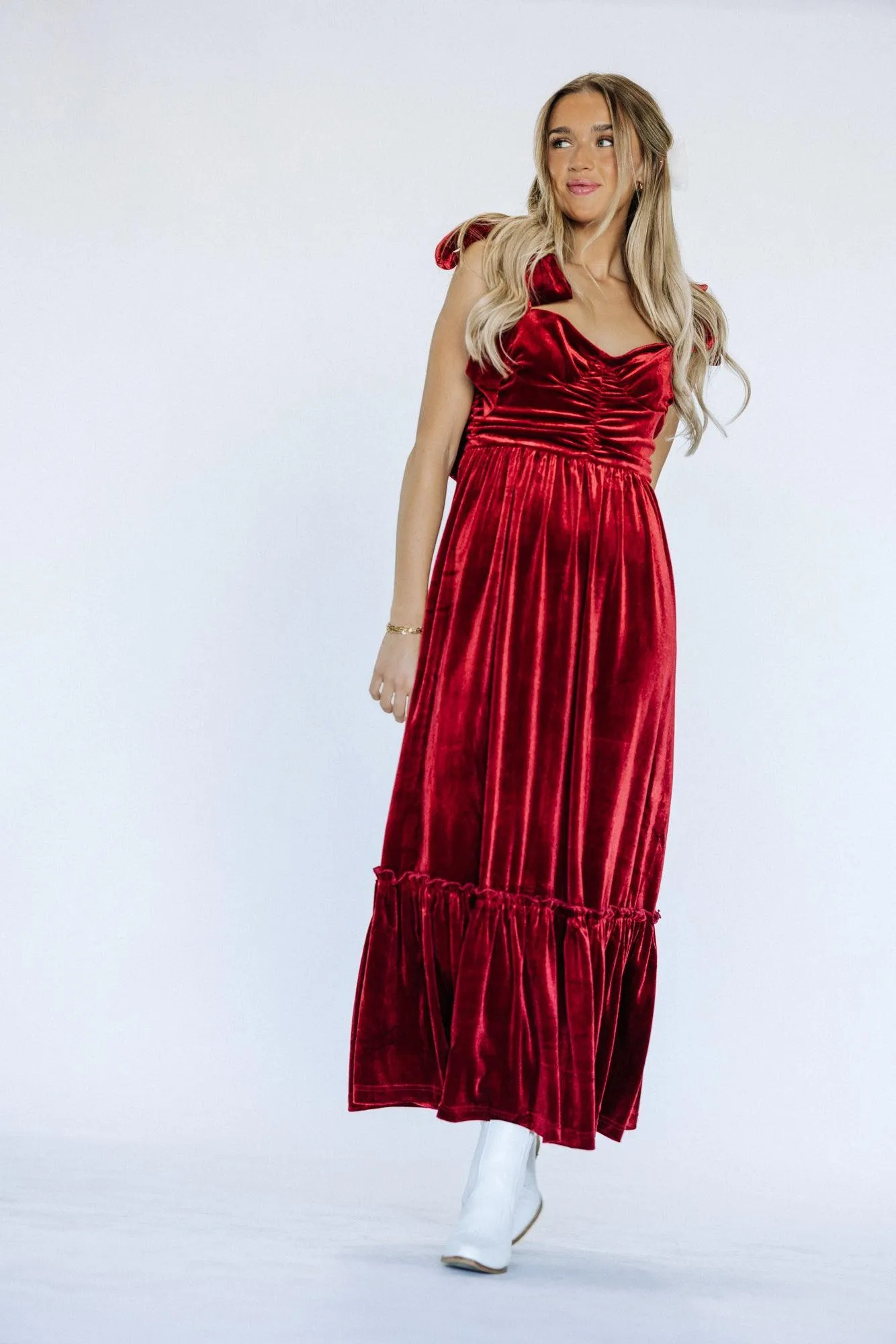 Cindy Velvet Dress In Red