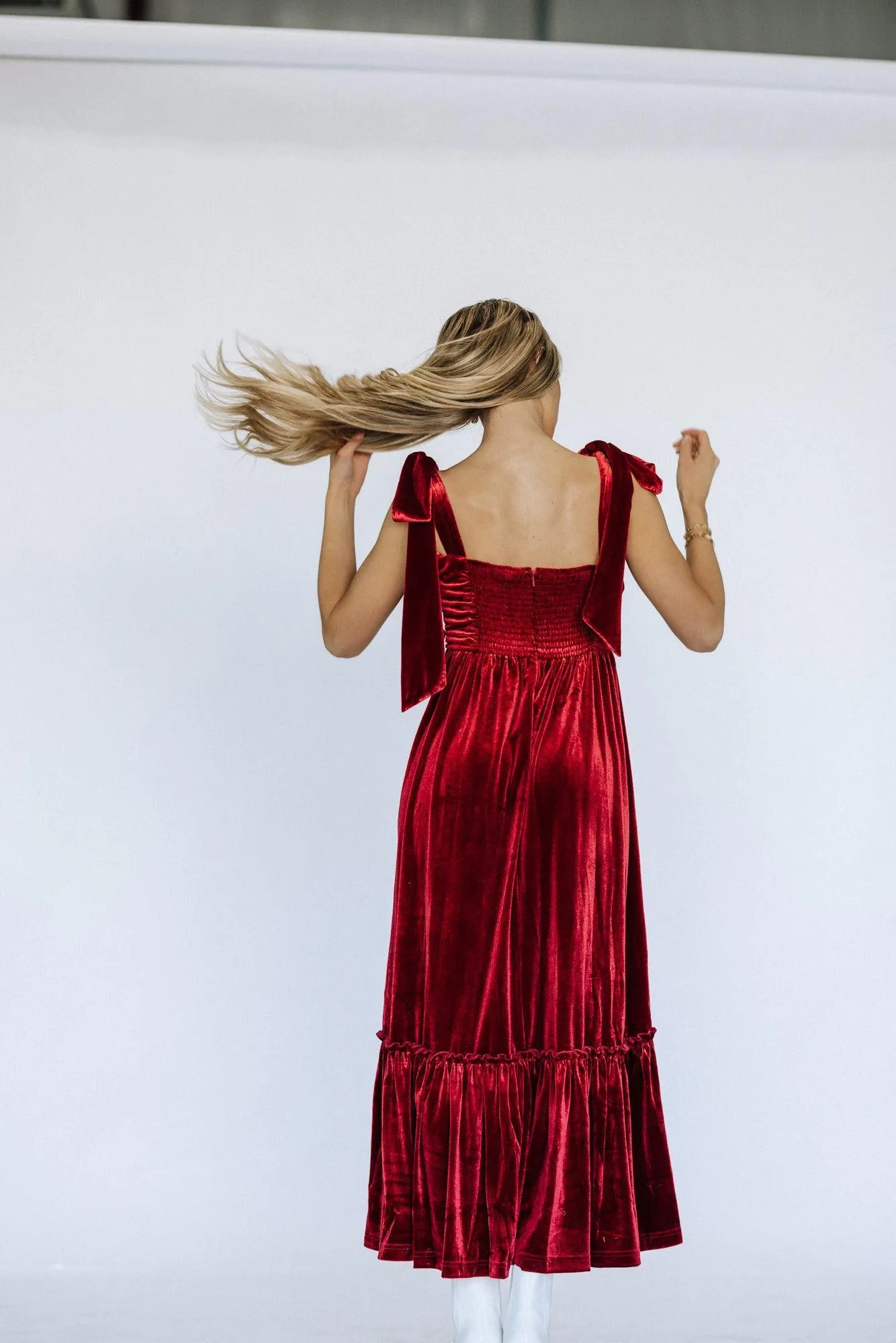 Cindy Velvet Dress In Red