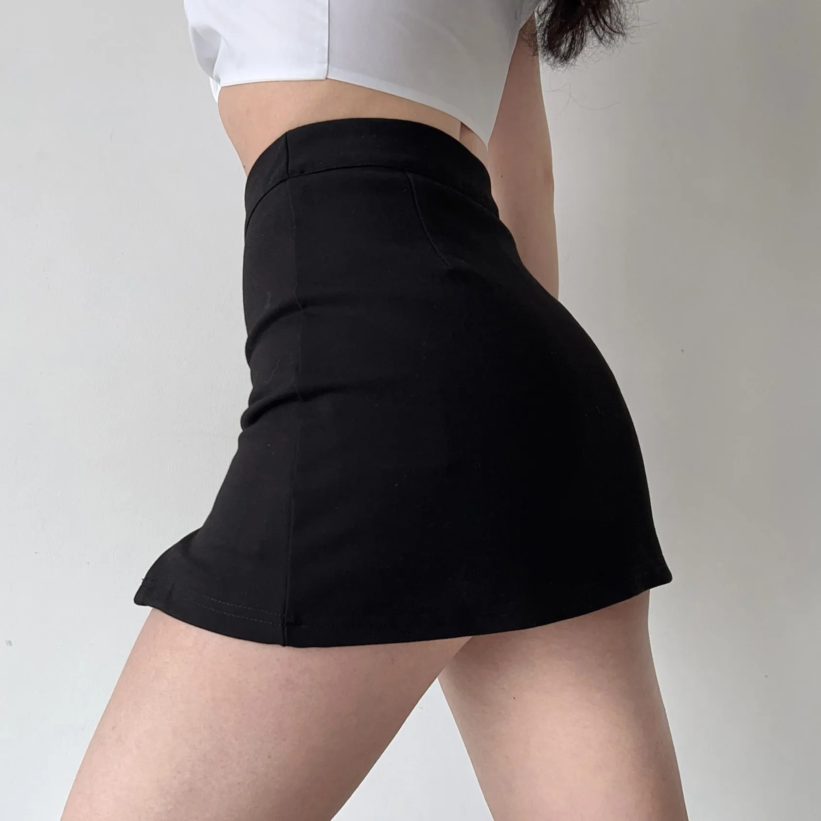 sealbeer - Chic Moment Mini Skirt