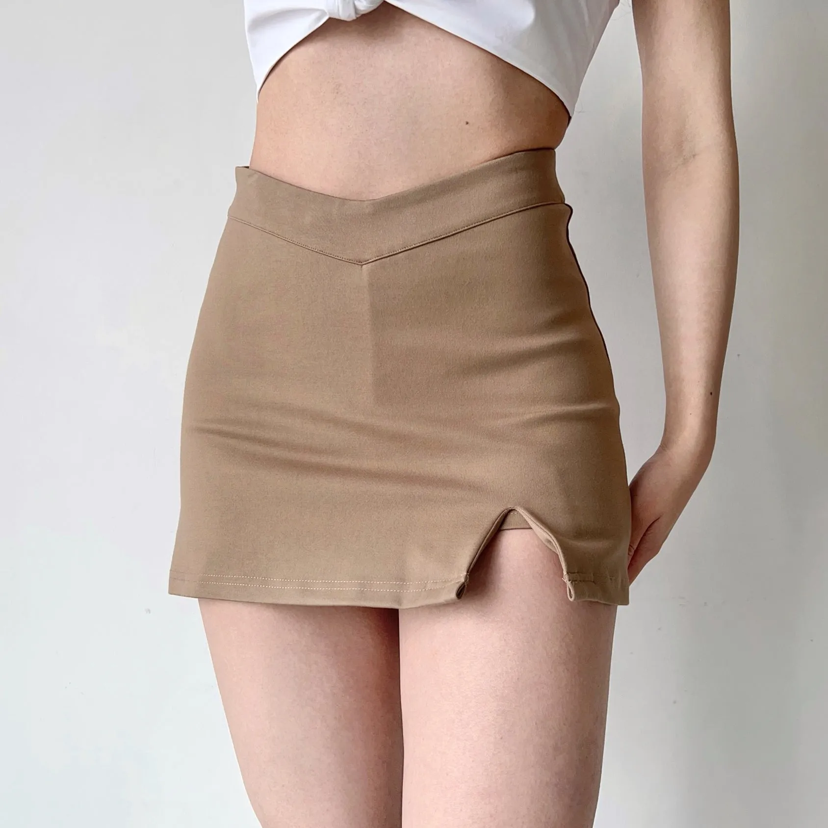 sealbeer - Chic Moment Mini Skirt