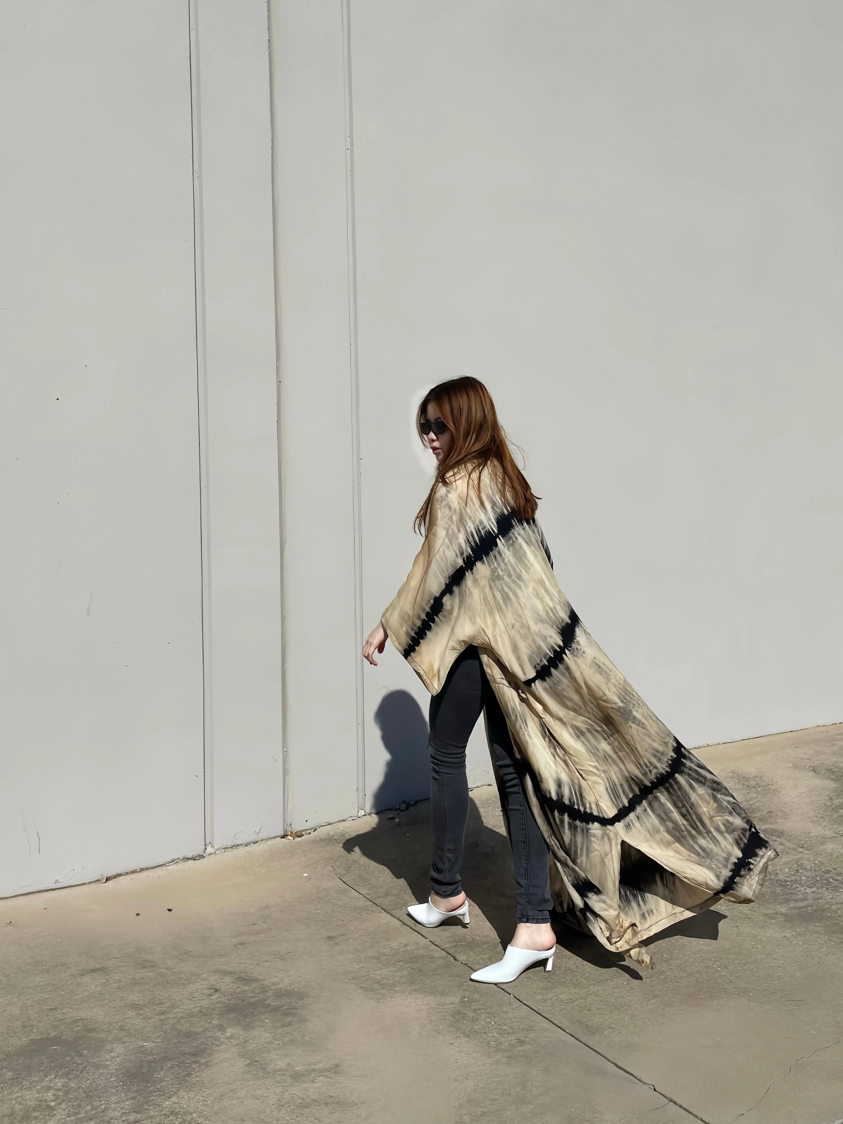 Swan Tie Dye Kimono Robe - Beige/Black