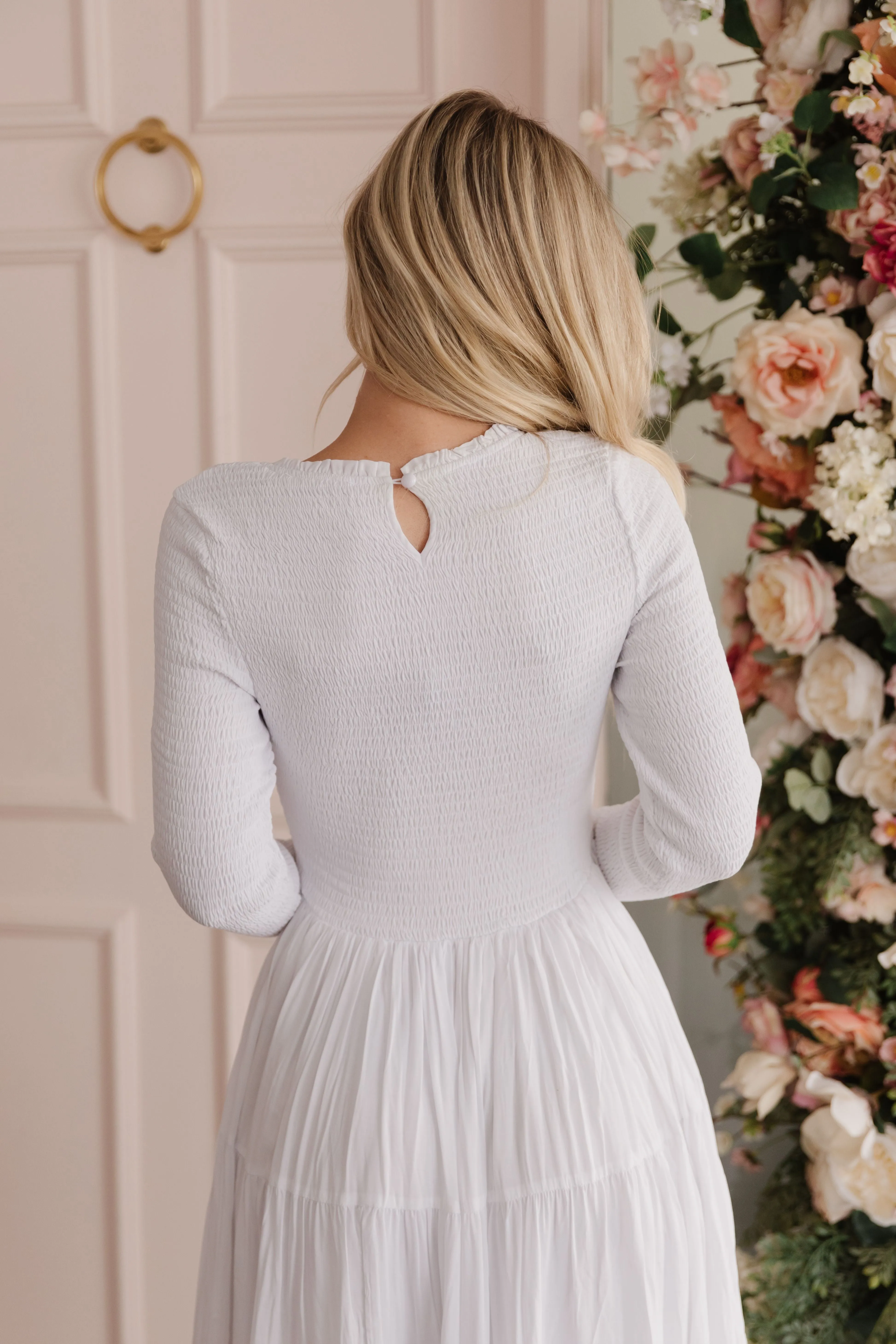 THE ASHTYN MAXI DRESS IN WHITE